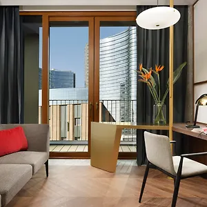 Verticale | Esperienze 4* מילאנו