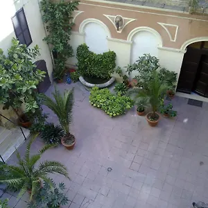 San Daniele Bundi House Pensión