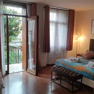 Relax & , Verona Italy