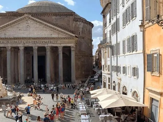 Bed and Breakfast La Residenza Del Sole Al Pantheon Roma Italia
