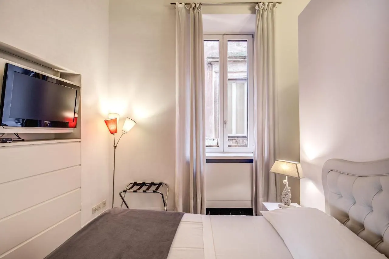 La Residenza Del Sole Al Pantheon Bed & Breakfast Rome Italy
